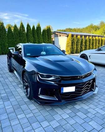 Chevrolet Camaro cena 299000 przebieg: 13200, rok produkcji 2018 z Pabianice małe 191